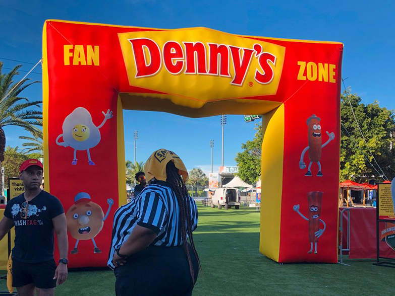 Denny’s Custom Inflatable Arch