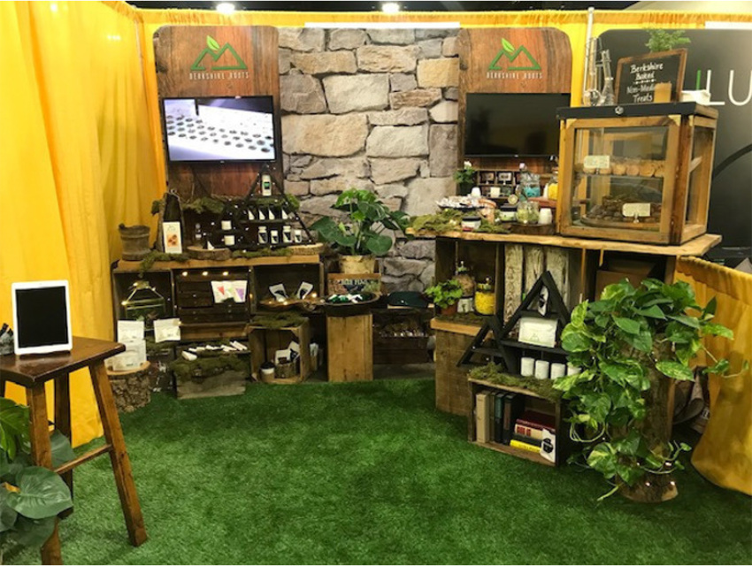  10ft Portable Trade Show Display wows customers!
