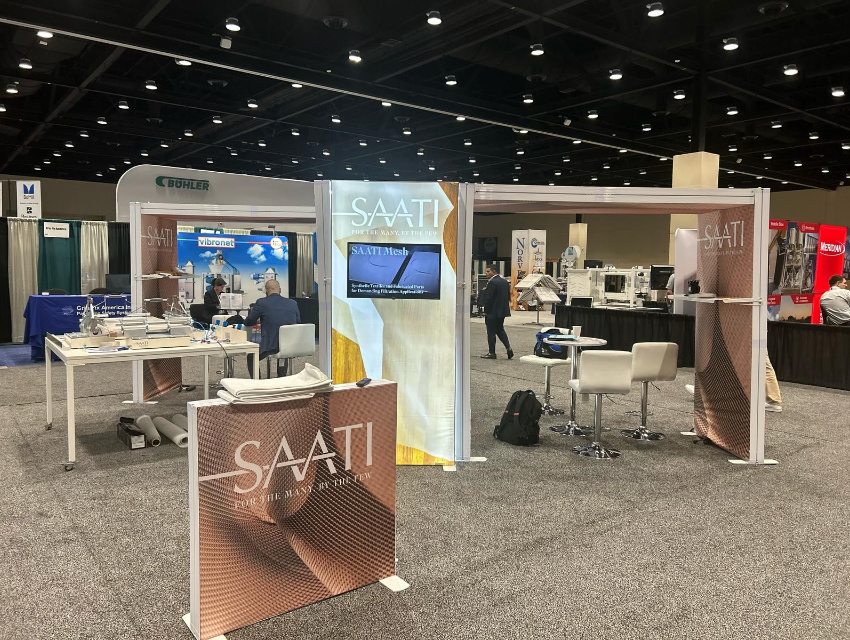 SAATI modular SEG lightbox booth setup at the IAOM Conference